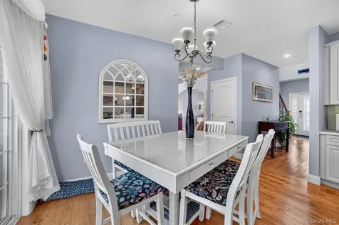 6 Clarion Drive White Plains NY 10603