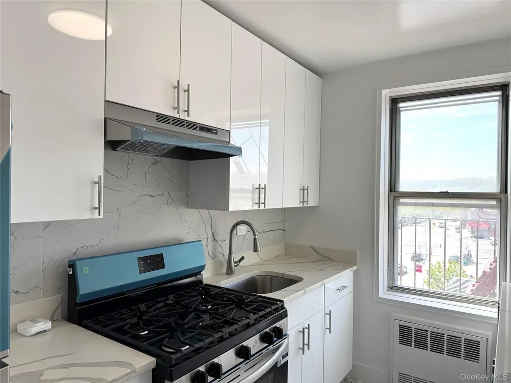 222-89 Braddock Avenue Bellerose NY 11428