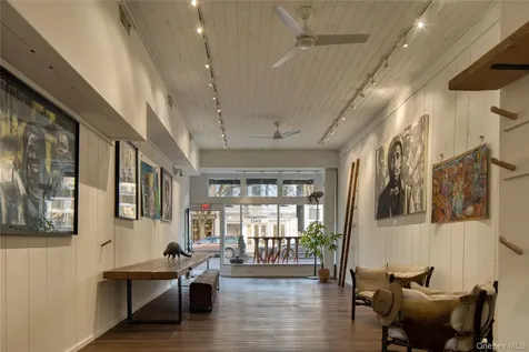 522 Warren Street Hudson NY 12534