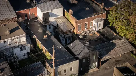 522 Warren Street Hudson NY 12534