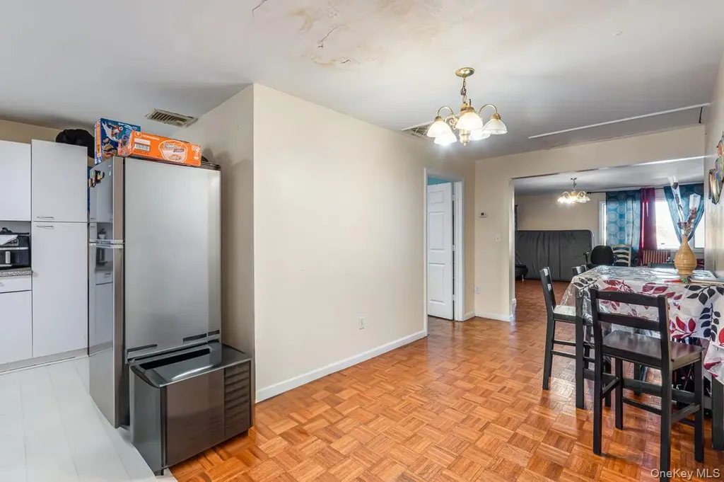 47 Jackson Avenue Mineola NY 11501