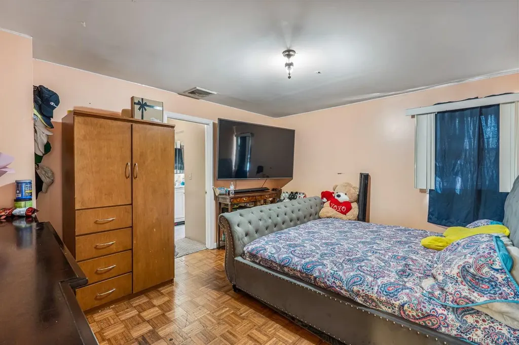 47 Jackson Avenue Mineola NY 11501
