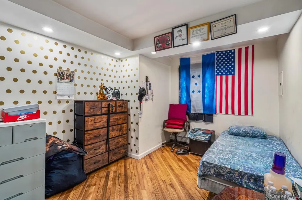 47 Jackson Avenue Mineola NY 11501