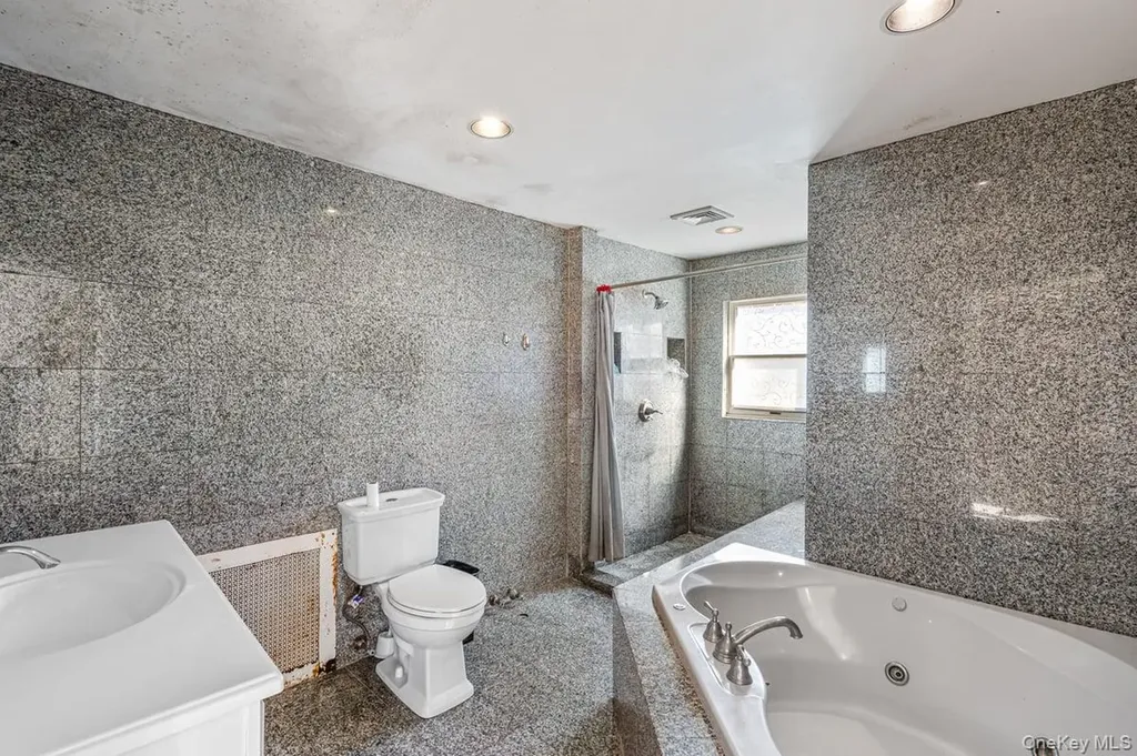 47 Jackson Avenue Mineola NY 11501