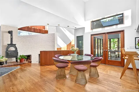 289 Upper Byrdcliffe Road Woodstock NY 12498