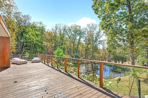 289 Upper Byrdcliffe Road Woodstock NY 12498
