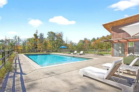 289 Upper Byrdcliffe Road Woodstock NY 12498