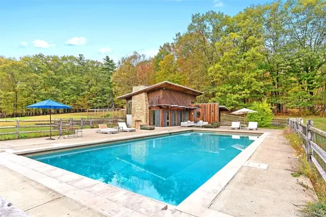 289 Upper Byrdcliffe Road Woodstock NY 12498