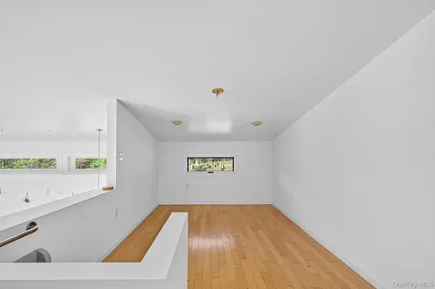 289 Upper Byrdcliffe Road Woodstock NY 12498