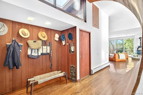 289 Upper Byrdcliffe Road Woodstock NY 12498