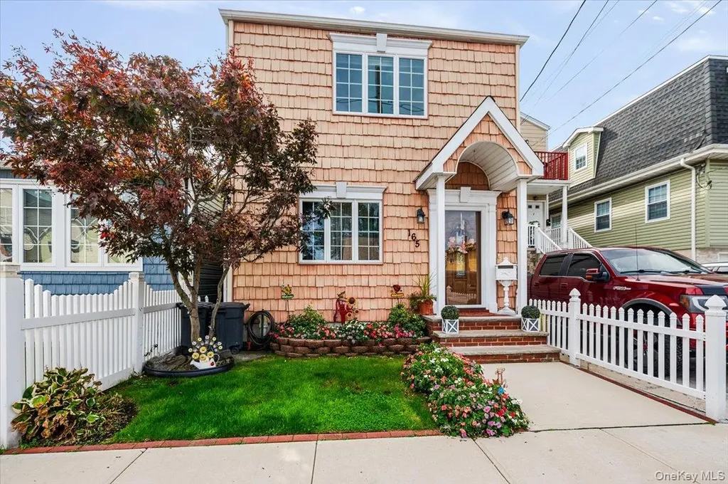 165 Davis Avenue Inwood NY 11096