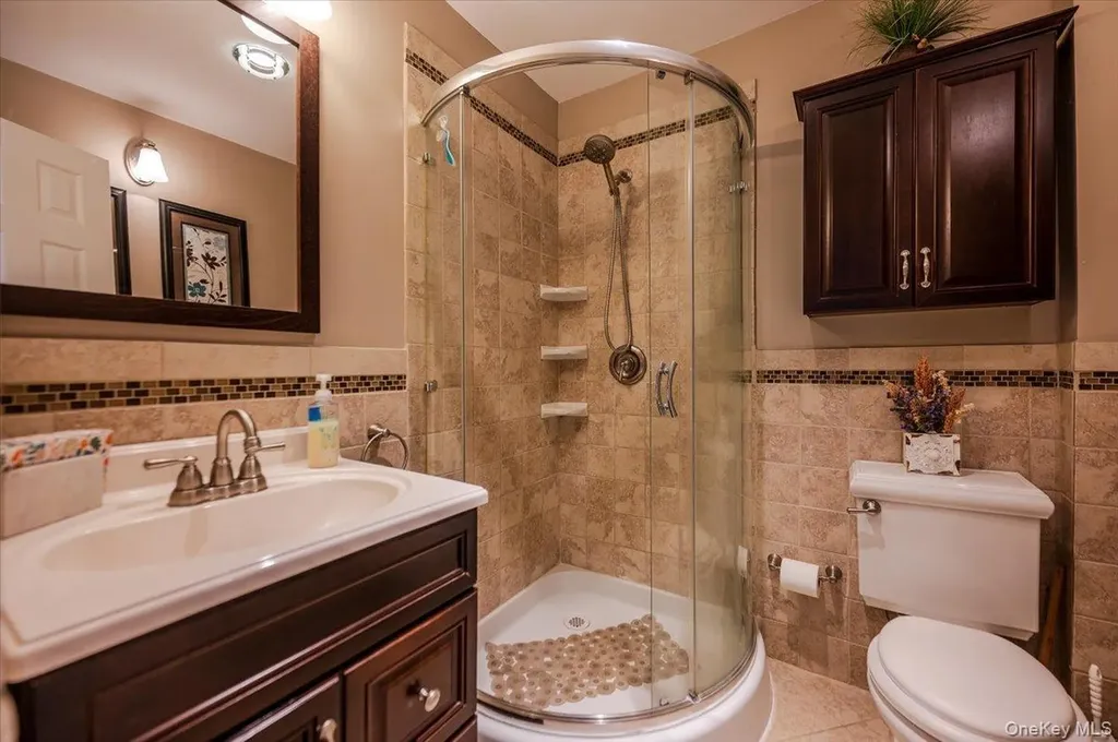 165 Davis Avenue Inwood NY 11096