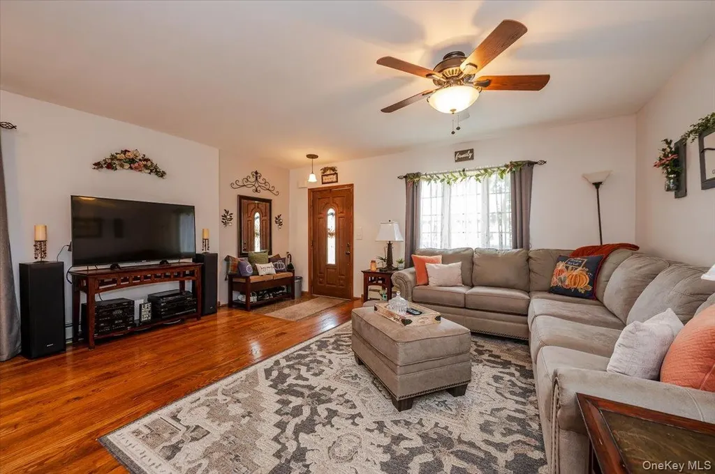 165 Davis Avenue Inwood NY 11096