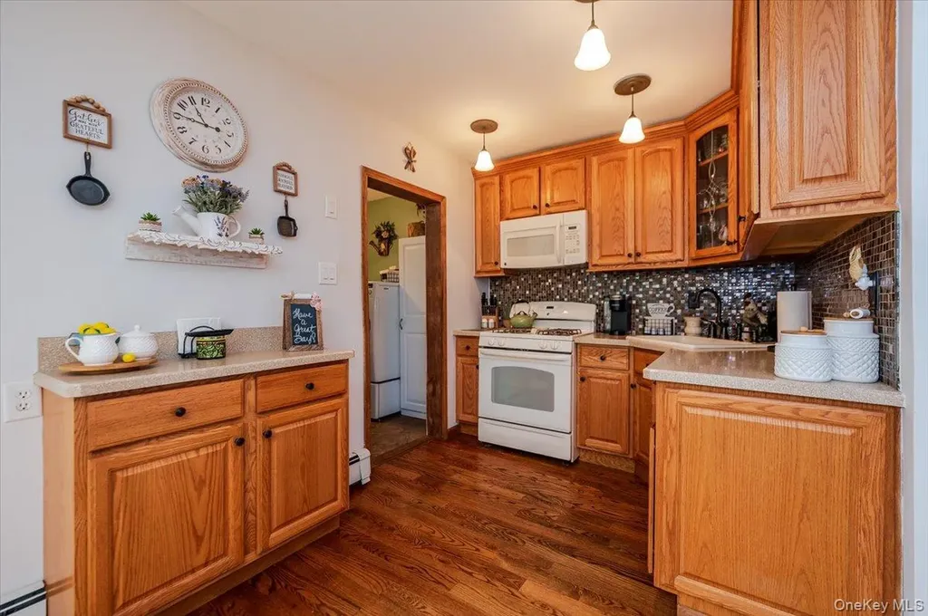 165 Davis Avenue Inwood NY 11096