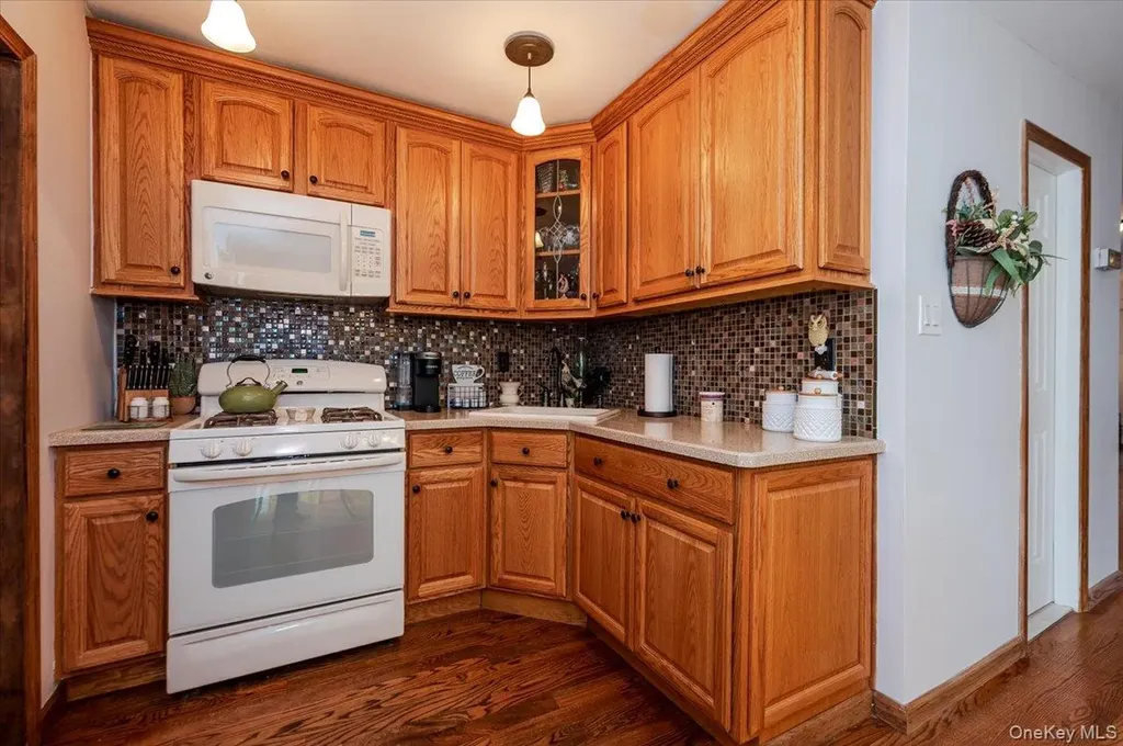 165 Davis Avenue Inwood NY 11096
