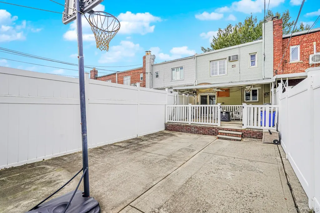 8907 16th Avenue Brooklyn NY 11214
