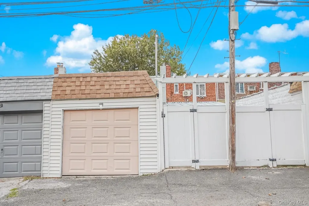 8907 16th Avenue Brooklyn NY 11214