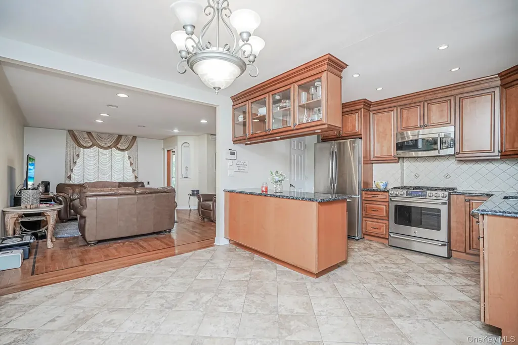 8907 16th Avenue Brooklyn NY 11214