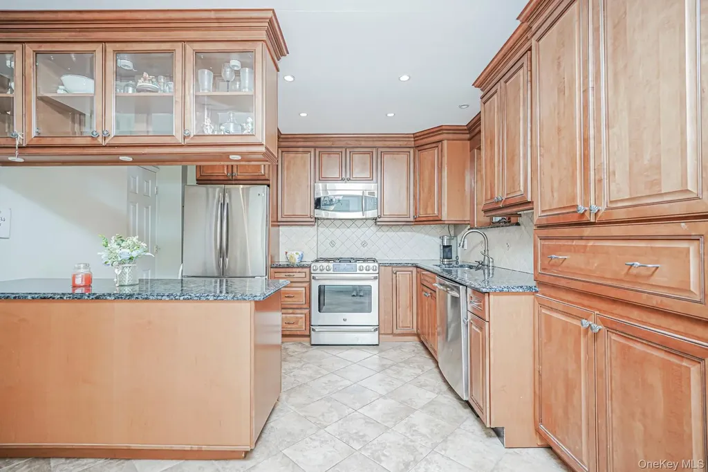 8907 16th Avenue Brooklyn NY 11214
