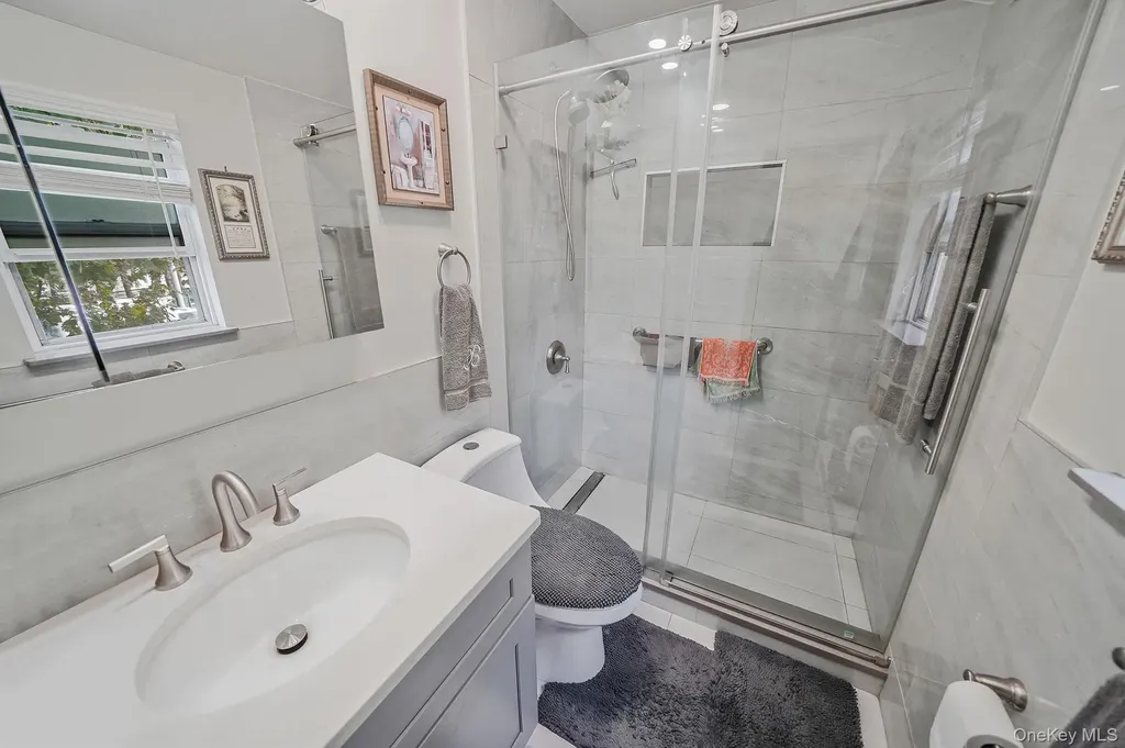 3 Tompkins Place Hempstead NY 11550