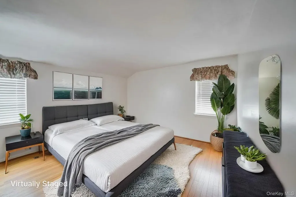 3 Tompkins Place Hempstead NY 11550