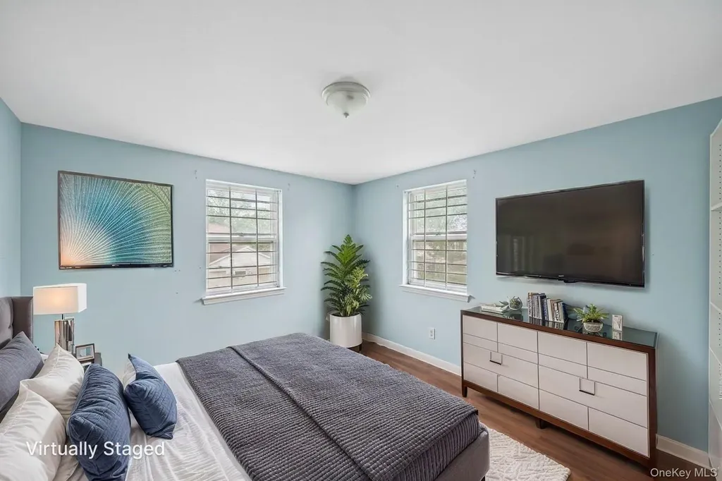 3 Tompkins Place Hempstead NY 11550