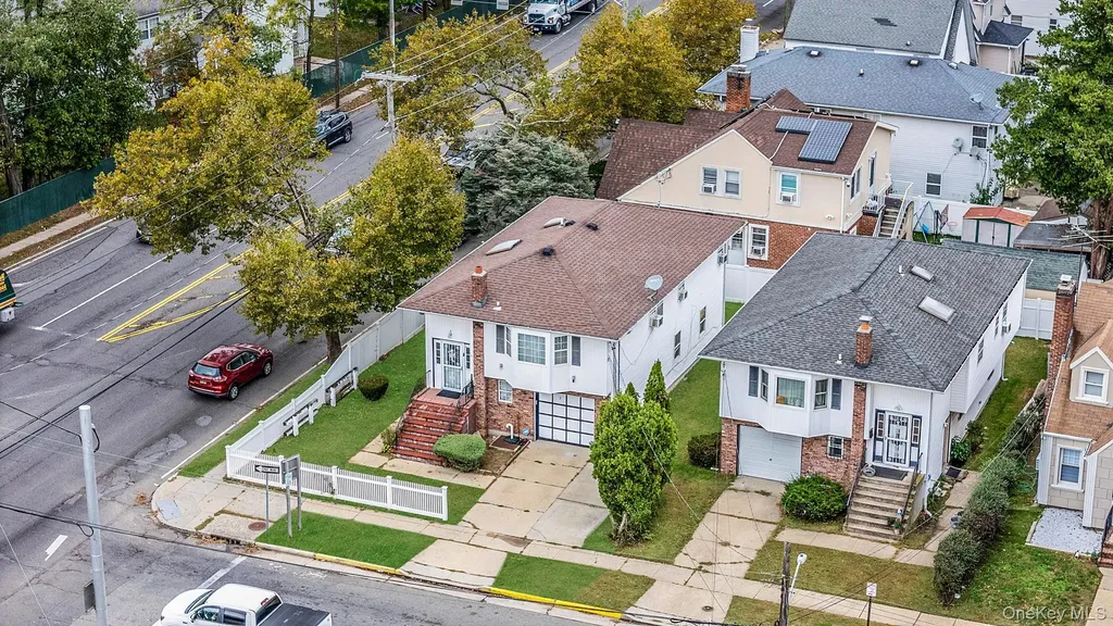3 Tompkins Place Hempstead NY 11550