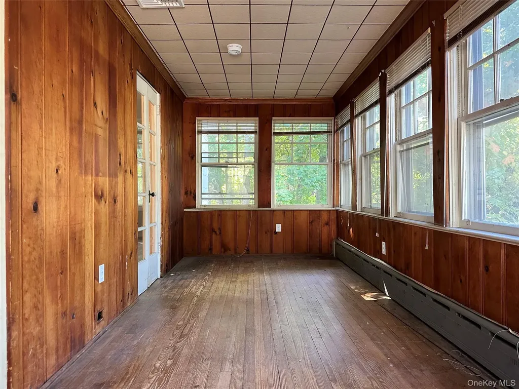 344 Coolidge Drive Centerport NY 11721