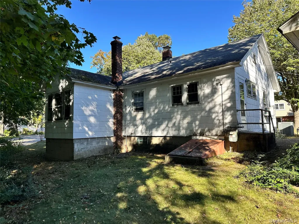 344 Coolidge Drive Centerport NY 11721
