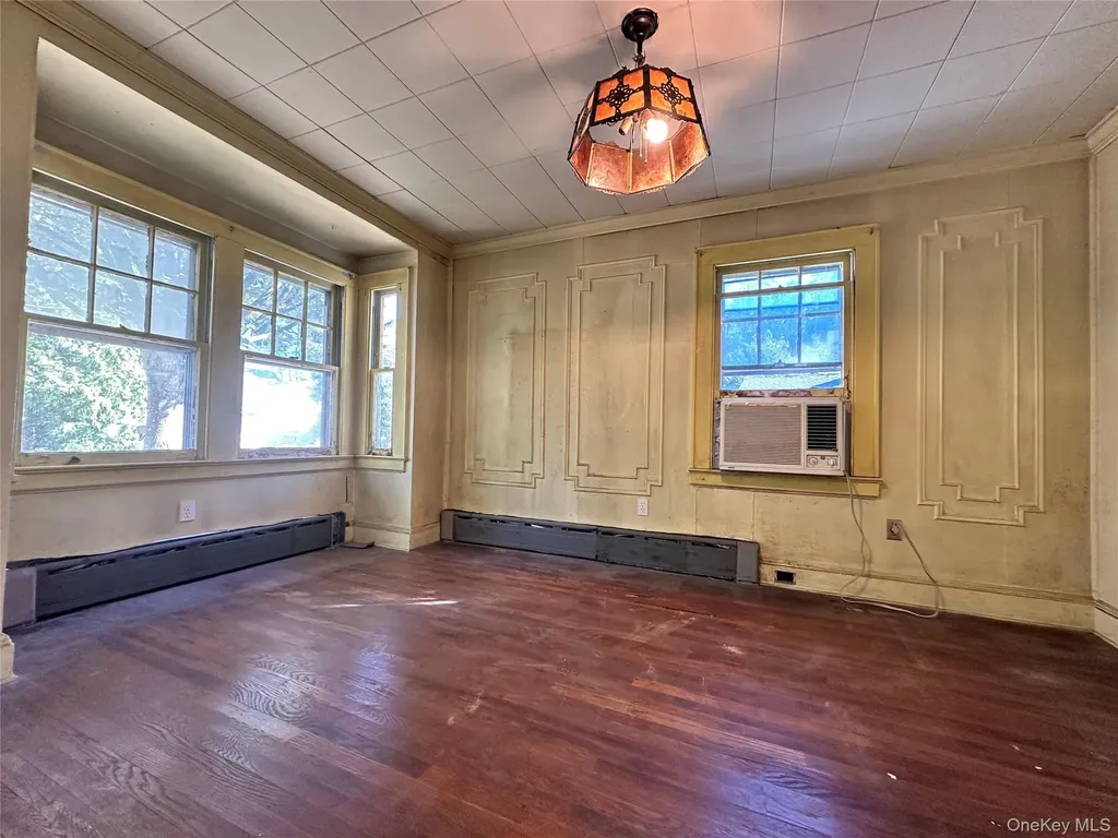 344 Coolidge Drive Centerport NY 11721