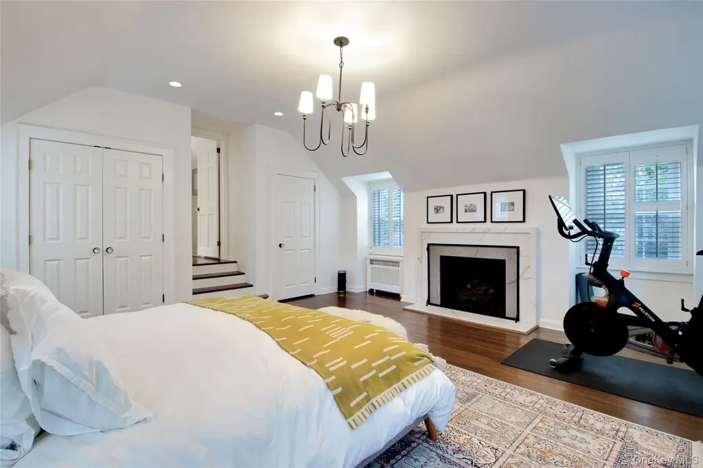60 Thayer Road Manhasset NY 11030