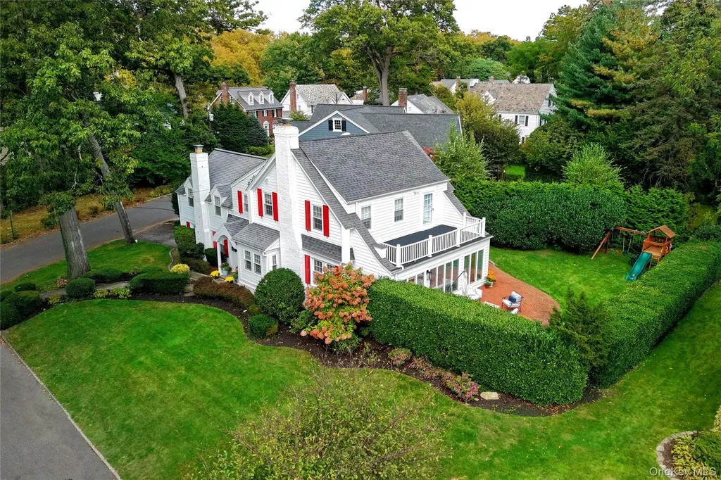 60 Thayer Road Manhasset NY 11030