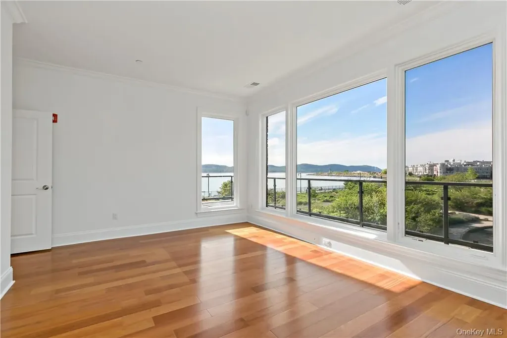 16 Rivers Edge Drive Tarrytown NY 10591
