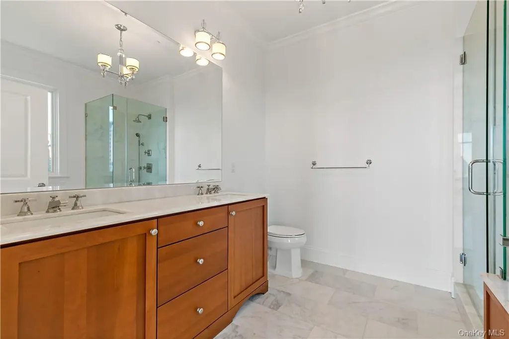 16 Rivers Edge Drive Tarrytown NY 10591