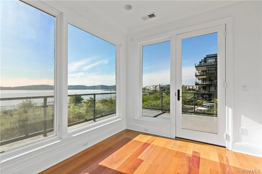 16 Rivers Edge Drive Tarrytown NY 10591
