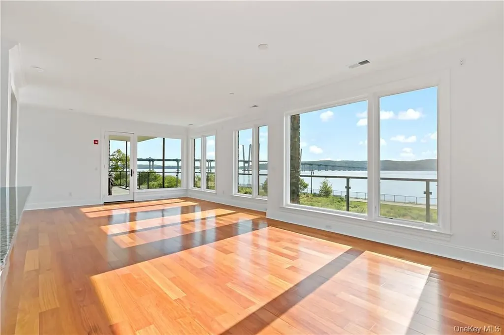 16 Rivers Edge Drive Tarrytown NY 10591