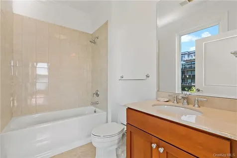 16 Rivers Edge Drive Tarrytown NY 10591