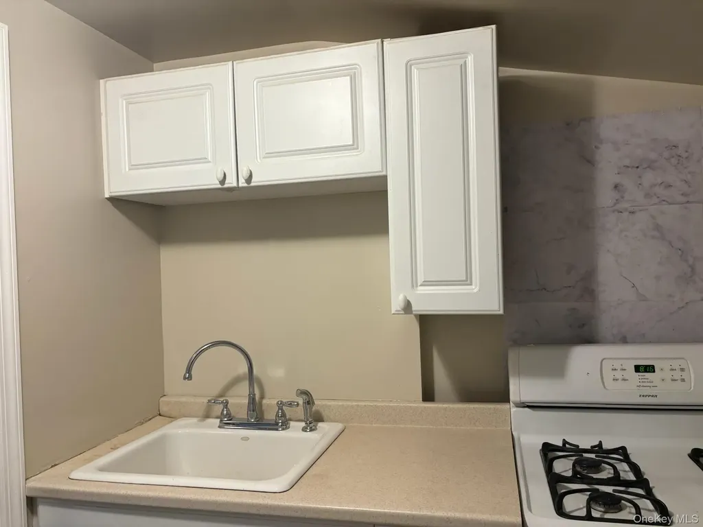 47 G Street Valley Stream NY 11580