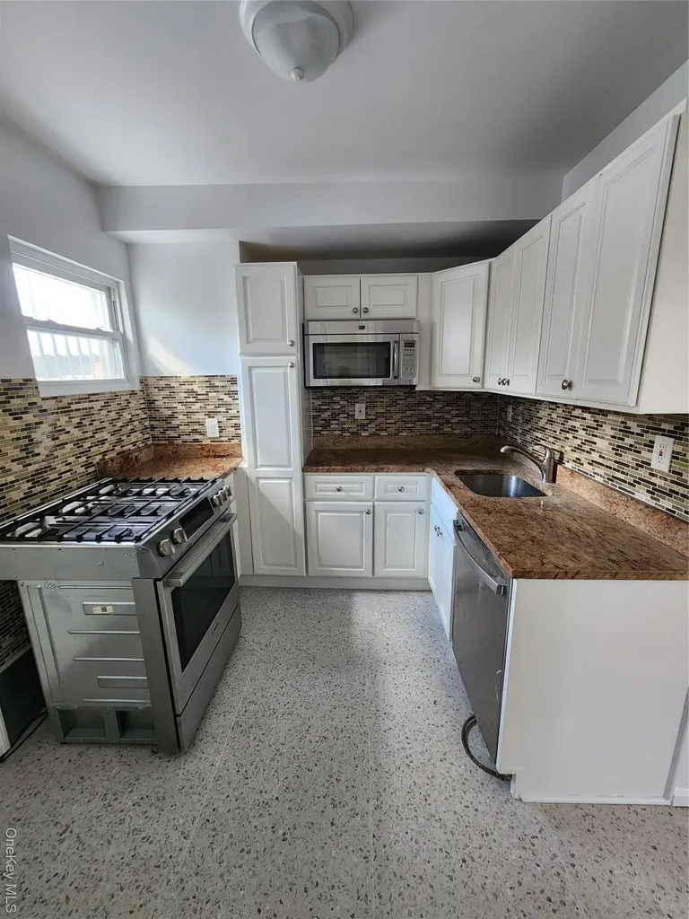 6022 61st Street Maspeth NY 11378