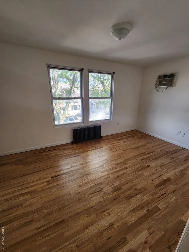 6022 61st Street Maspeth NY 11378