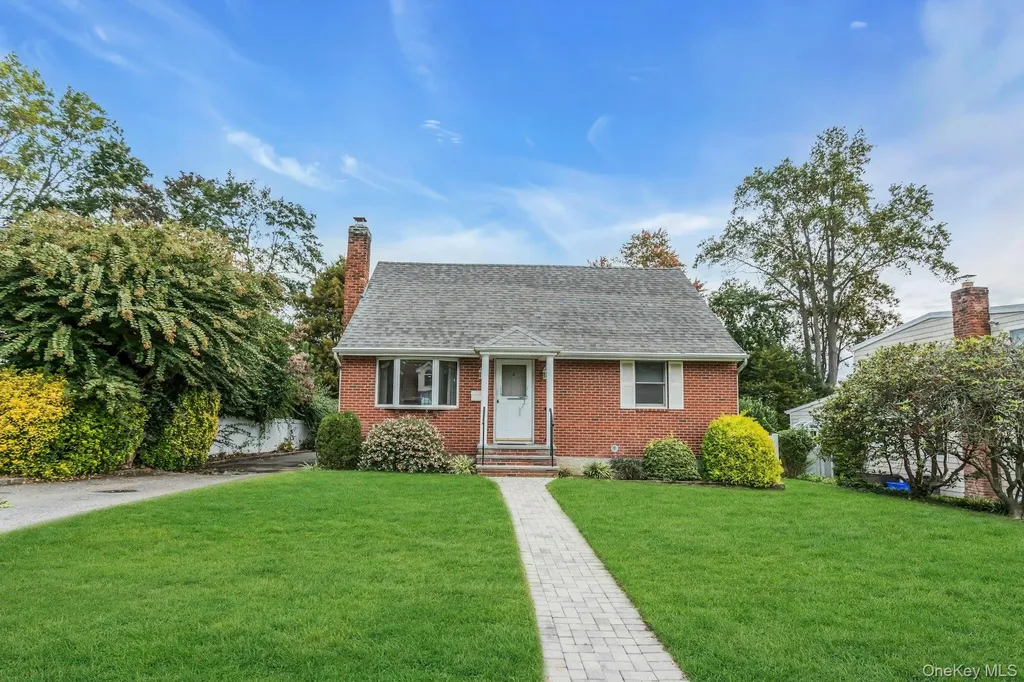 4 Timber Road Glen Cove NY 11542