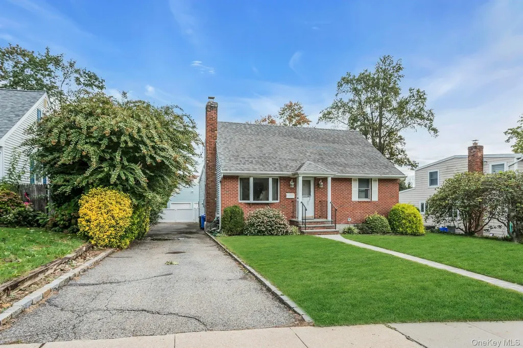 4 Timber Road Glen Cove NY 11542