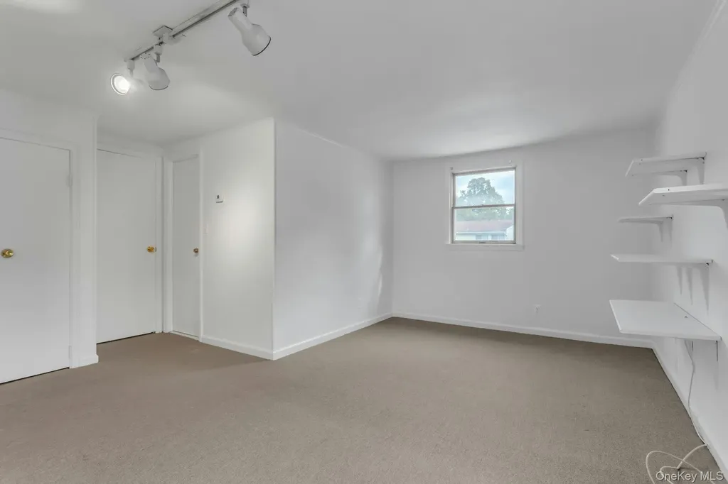 4 Timber Road Glen Cove NY 11542