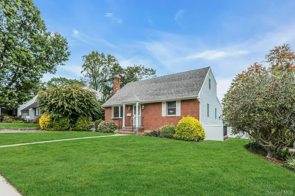4 Timber Road Glen Cove NY 11542