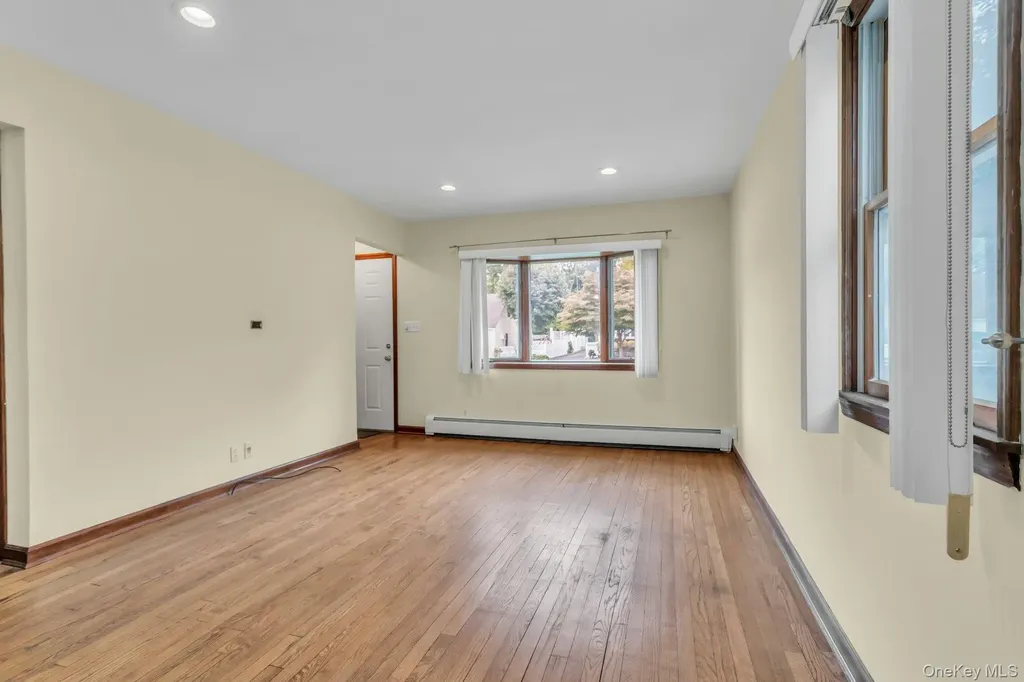 4 Timber Road Glen Cove NY 11542
