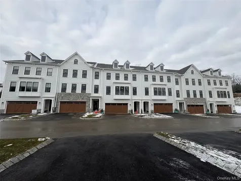 1801 Soundview Court Yorktown Heights NY 10598