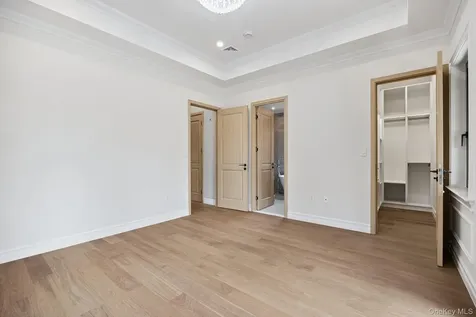 3526 221 Street Bayside NY 11361