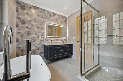 3526 221 Street Bayside NY 11361