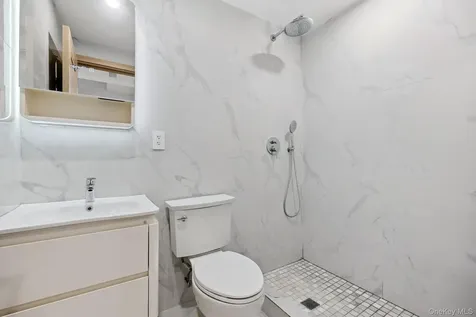 3526 221 Street Bayside NY 11361