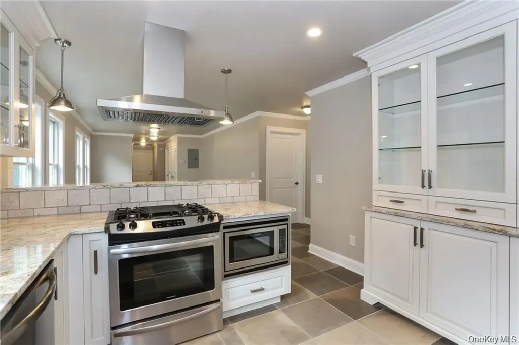 11 Waller Avenue Ossining NY 10562